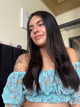 Snapshot of DaphneUwu chatting on 02-13-25, 12:54 DaphneUwu online show from 02-13-25, 12:54