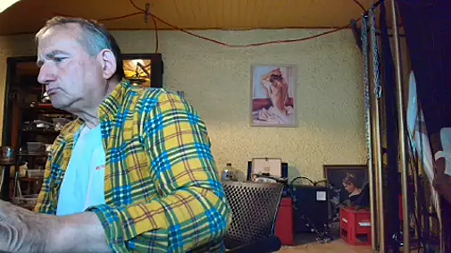 Snapshot of jeanlulu chatting on 05-16-26, 07:56 jeanlulu online show from 05-16-26, 07:56