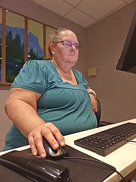 Snapshot of Hornybbw1978 chatting on 07-29-26, 05:16 Hornybbw1978 online show from 07-29-26, 05:16