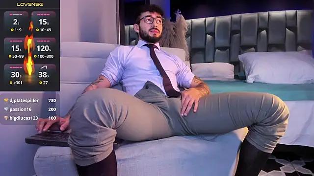 MarkWalker   online show from 02-07-25, 01:22