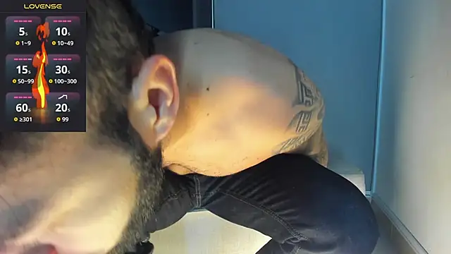 Snapshot of MarkWalker__ chatting on 01-06-26, 10:19 MarkWalker online show from 01-06-26, 10:19