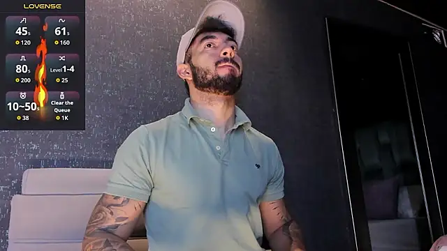 Snapshot of MarkWalker__ chatting on 02-01-26, 10:03 MarkWalker online show from 02-01-26, 10:03