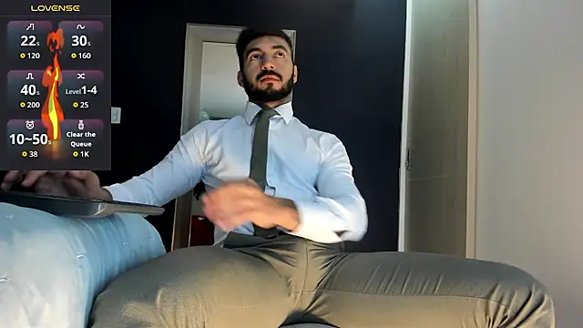 Snapshot of MarkWalker__ chatting on 03-05-26, 10:33 MarkWalker online show from 03-05-26, 10:33