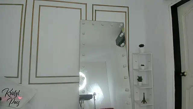 kristyl paez online show from 12-01-25, 07:41