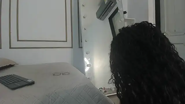 kristyl paez online show from 02-02-26, 06:50