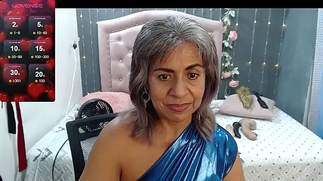 Snapshot of lalisha_96 chatting on 12-27-24, 11:53 lalisha 96 online show from 12-27-24, 11:53
