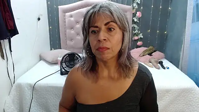 Snapshot of lalisha_96 chatting on 02-15-25, 03:39 lalisha 96 online show from 02-15-25, 03:39