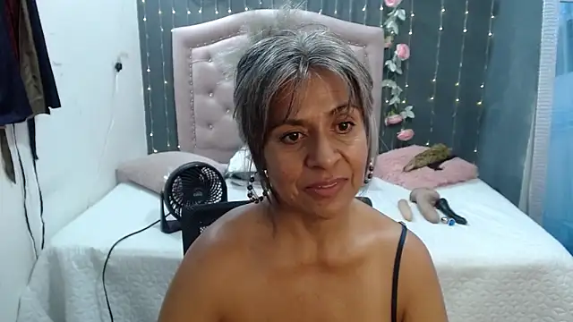 Snapshot of lalisha_96 chatting on 02-16-25, 05:26 lalisha 96 online show from 02-16-25, 05:26