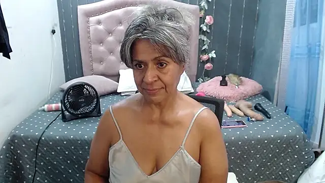 Snapshot of lalisha_96 chatting on 03-19-25, 02:16 lalisha 96 online show from 03-19-25, 02:16