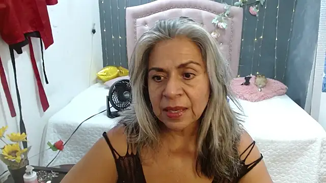 Snapshot of lalisha_96 chatting on 05-21-26, 12:28 lalisha 96 online show from 05-21-26, 12:28