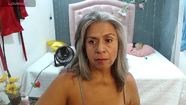 Snapshot of lalisha_96 chatting on 05-23-26, 10:47 lalisha 96 online show from 05-23-26, 10:47