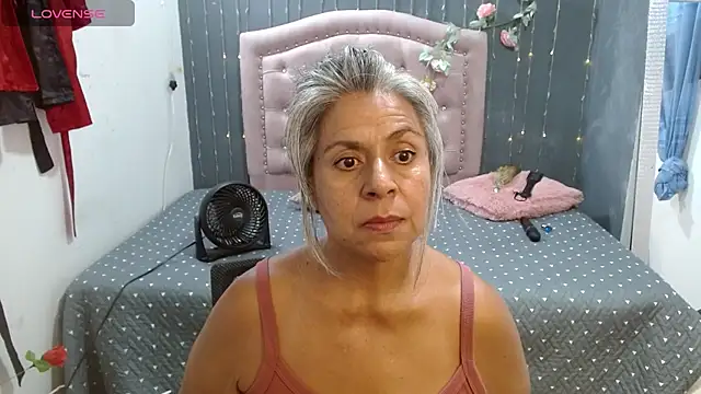 Snapshot of lalisha_96 chatting on 06-23-26, 01:03 lalisha 96 online show from 06-23-26, 01:03