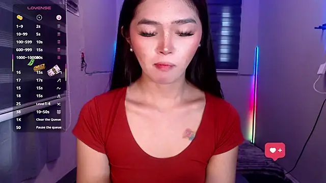 Itsme claire online show from 11-18-25, 02:06