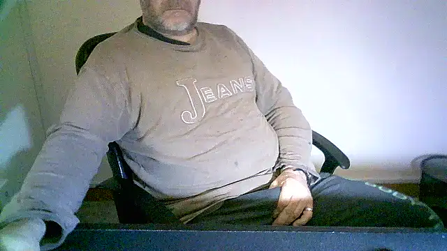 Snapshot of Greek_Passion chatting on 02-12-26, 07:03 Greek Passion online show from 02-12-26, 07:03