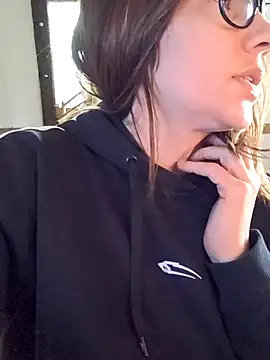 Lina lou4 online show from 03-13-25, 09:21