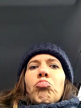 Lina lou4 online show from 03-16-25, 09:05