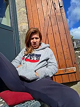 Lina lou4 online show from 10-05-25, 12:36