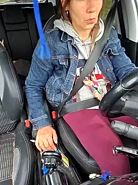 Lina lou4 online show from 10-19-25, 09:21