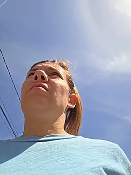 Lina lou4 online show from 04-29-26, 11:47