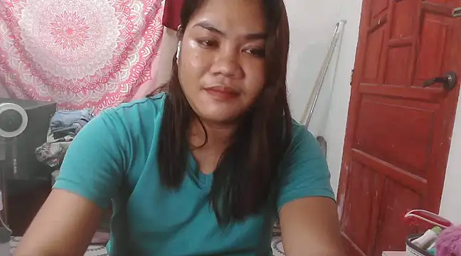 Snapshot of xxsam_69xx chatting on 02-07-25, 02:15 xxsam 69xx online show from 02-07-25, 02:15