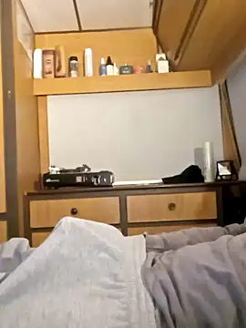 Snapshot of MysticInteraction chatting on 10-15-25, 08:47 MysticInteraction online show from 10-15-25, 08:47