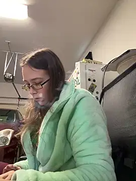 Dakota 02 online show from 02-19-25, 02:12