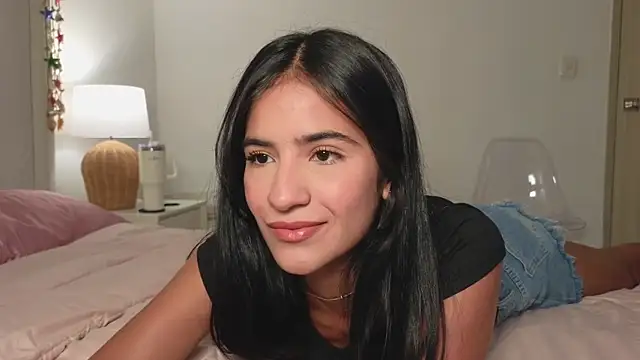 I am kat online show from 06-23-26, 01:47