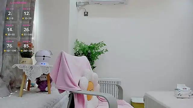 Vivian-6 online show from 02-28-25, 03:37