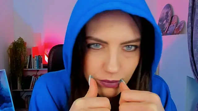 EmilyWilden online show from 12-09-24, 10:00