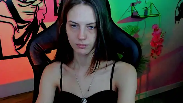 EmilyWilden online show from 10-21-25, 08:37