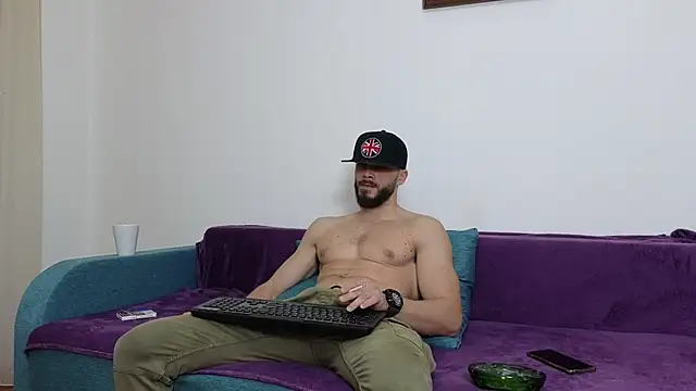 Snapshot of TheTopAlex chatting on 03-12-25, 03:35 TheTopAlex online show from 03-12-25, 03:35