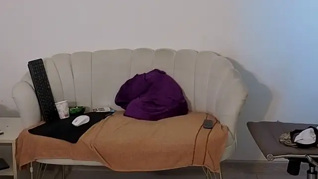 Snapshot of TheTopAlex chatting on 11-12-25, 07:20 TheTopAlex online show from 11-12-25, 07:20