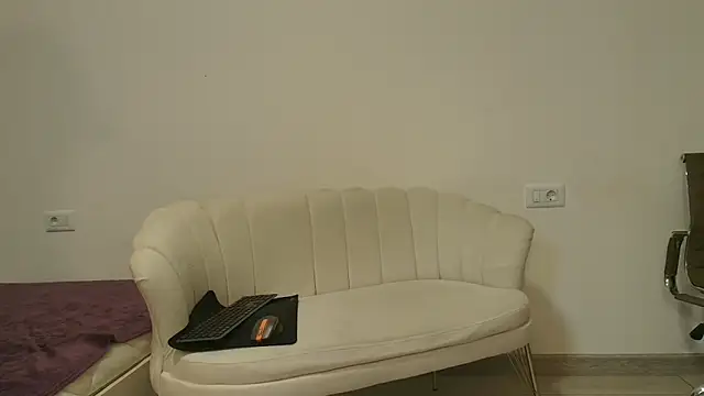 Snapshot of TheTopAlex chatting on 02-15-26, 05:15 TheTopAlex online show from 02-15-26, 05:15