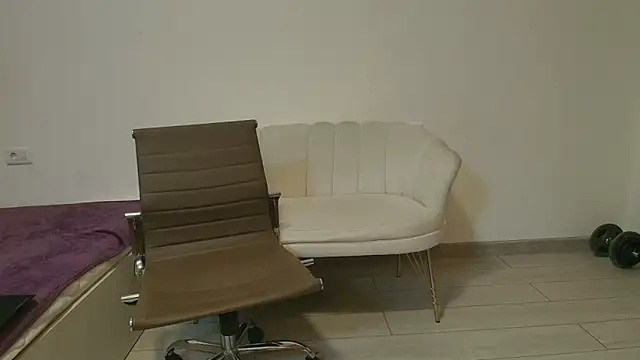 Snapshot of TheTopAlex chatting on 02-18-26, 03:46 TheTopAlex online show from 02-18-26, 03:46