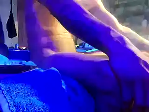 Snapshot of DarkHorse89 chatting on 01-31-25, 06:57 DarkHorse89 online show from 01-31-25, 06:57