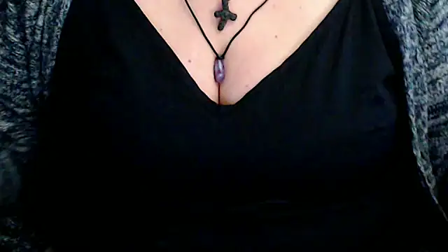 Snapshot of mayasmith chatting on 05-06-26, 06:41 mayasmith online show from 05-06-26, 06:41