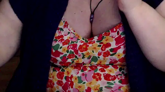 Snapshot of mayasmith chatting on 05-13-26, 07:11 mayasmith online show from 05-13-26, 07:11