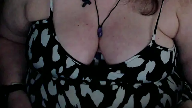 Snapshot of mayasmith chatting on 05-18-26, 03:29 mayasmith online show from 05-18-26, 03:29