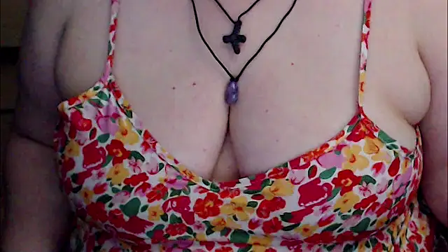 Snapshot of mayasmith chatting on 06-03-26, 06:27 mayasmith online show from 06-03-26, 06:27