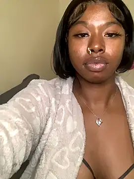 Snapshot of TinyBlazian901 chatting on 10-04-25, 08:18 TinyBlazian901 online show from 10-04-25, 08:18