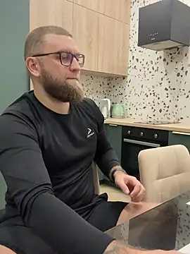 Bear bear  online show from 02-25-25, 05:58