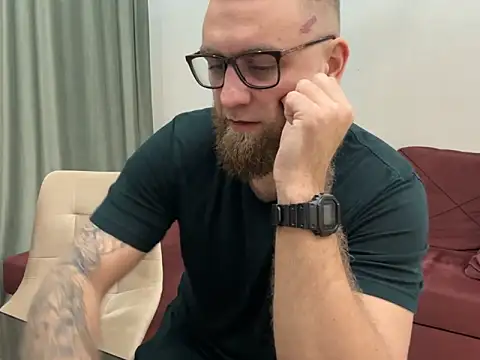 Bear bear  online show from 03-14-25, 02:20