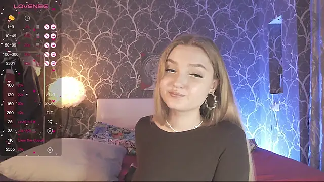 MiaMiaMeow online show from 04-17-26, 05:05