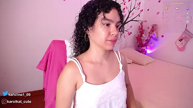 Karolina 1 online show from 01-18-26, 02:54