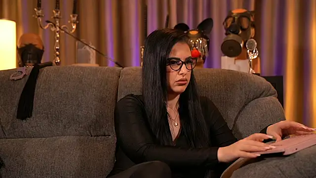 kelly kent online show from 12-15-25, 10:58