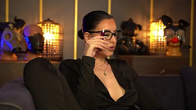 kelly kent online show from 04-25-26, 08:06