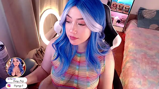 Emmy Ruiz online show from 10-05-25, 09:45