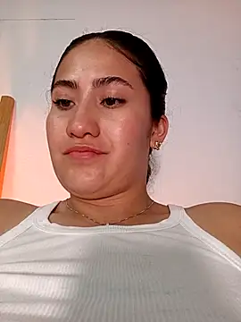 Snapshot of francesca_baker1007 chatting on 02-06-25, 03:48 francesca baker1007 online show from 02-06-25, 03:48