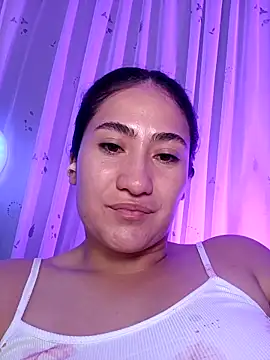 Snapshot of francesca_baker1007 chatting on 02-08-25, 03:08 francesca baker1007 online show from 02-08-25, 03:08