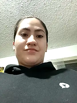 Snapshot of francesca_baker1007 chatting on 02-16-25, 07:27 francesca baker1007 online show from 02-16-25, 07:27